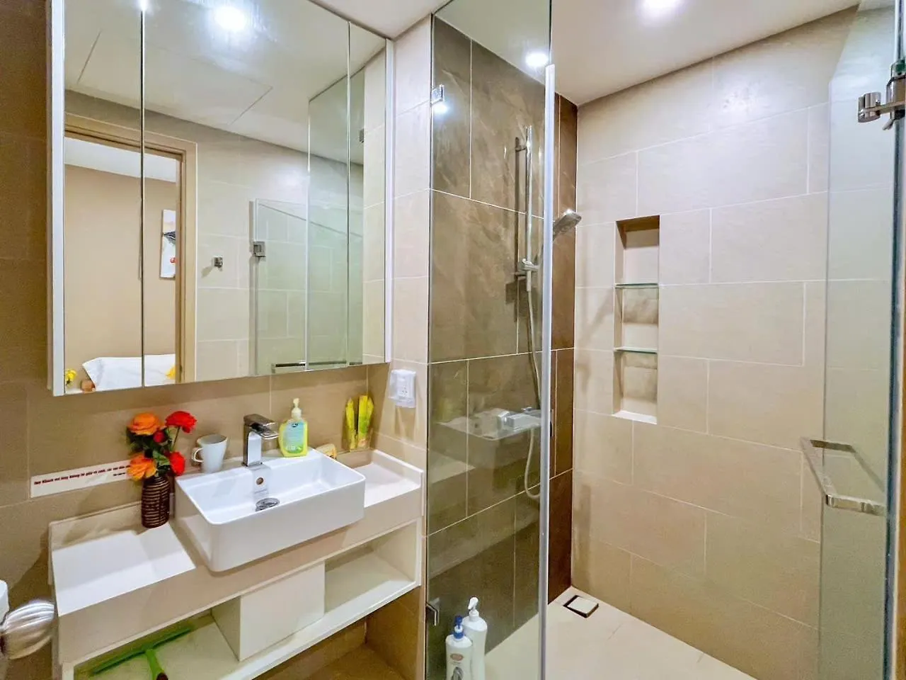 Song Lang Homestay - Noi Nghi Duong Dang Cap View Bien Tuyet Dep - Cach Bien 200M Vung Tau 0*,